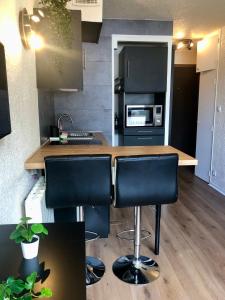 Studio lumineux neuf dans l'hyper centre avec vue