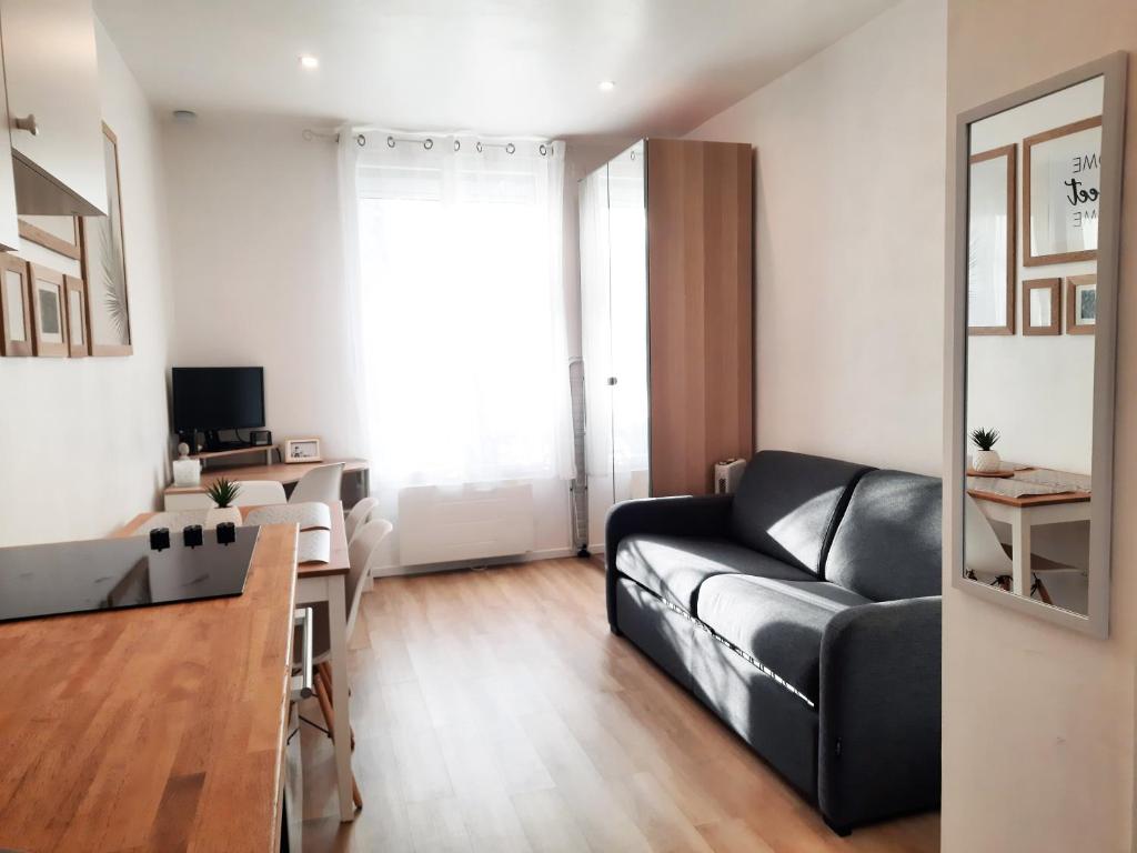 Appartement Studio lumineux propre et chaleureux 41 Rue Jeanne Gleuzer 92700 Colombes