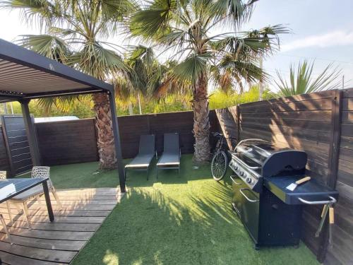 STUDIO LUXE 600M PLAGE AVEC SPA POUR 4 PERS