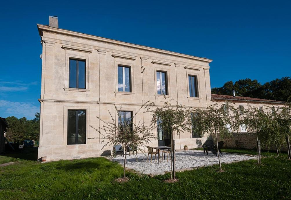 Studio luxueux & refait à neuf avec jardin 92210 Saint-Cloud