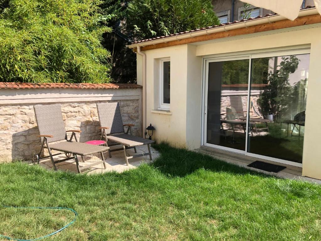 Appartement studio maisonnette avec jardin, Nancy Thermal, Artem 20A Rue du Placieux 54000 Nancy