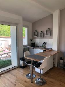 studio maisonnette avec jardin, Nancy Thermal, Artem