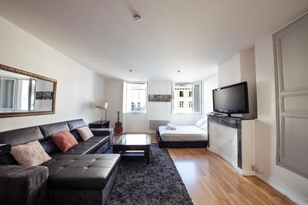 Studio 14 COURS JEAN BALLARD, 13001 Marseille