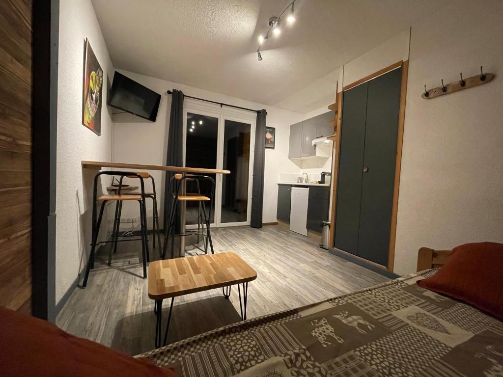 Studio Menton, 1 pièce, 2 personnes - FR-1-196-216 06500 Menton
