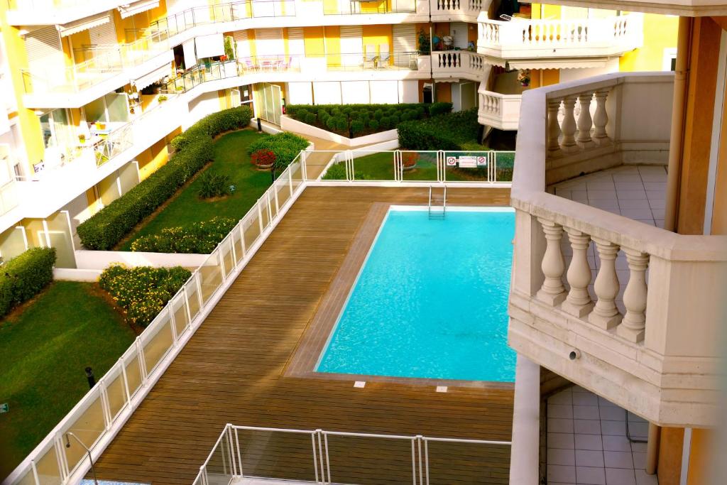 Studio Menton, 1 pièce, 2 personnes - FR-1-196-298