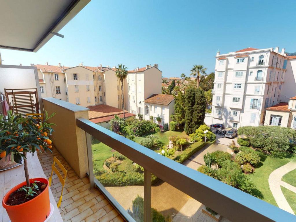 Appartement Studio Menton, 1 pièce, 4 personnes - FR-1-196-288 8 Rue Isola 06500 Menton