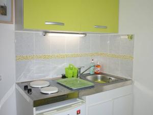 Studio Merville-Franceville-Plage, 1 pièce, 2 personnes - FR-1-465-14
