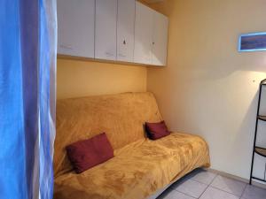 Studio Merville-Franceville-Plage, 1 pièce, 2 personnes - FR-1-465-86