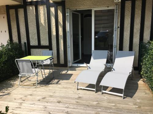 Studio Merville-Franceville-Plage, 1 pièce, 3 personnes - FR-1-487-222