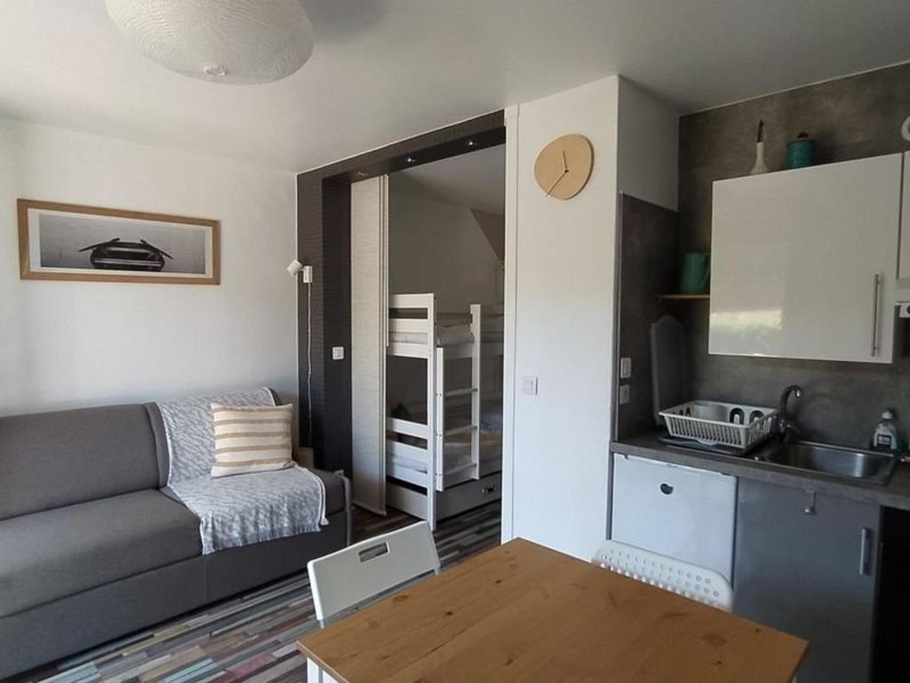 Appartement Studio Merville-Franceville-Plage, 1 pièce, 4 personnes - FR-1-465-76 Avenue de la Côte Feurie Bat - RDC 14810 Merville-Franceville-Plage