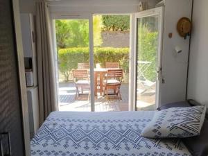Studio Merville-Franceville-Plage, 1 pièce, 4 personnes - FR-1-465-76