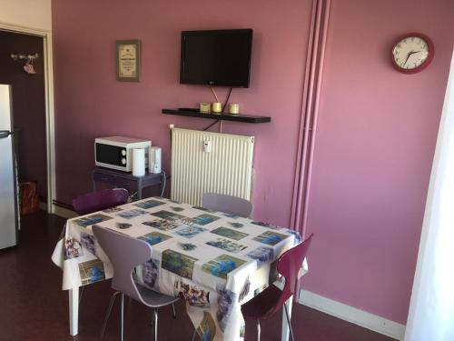 Studio meublé 28m2 vue côté Balaruc centre et massif de la Gardiole