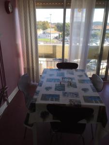 Studio meublé 28m2 vue côté Balaruc centre et massif de la Gardiole