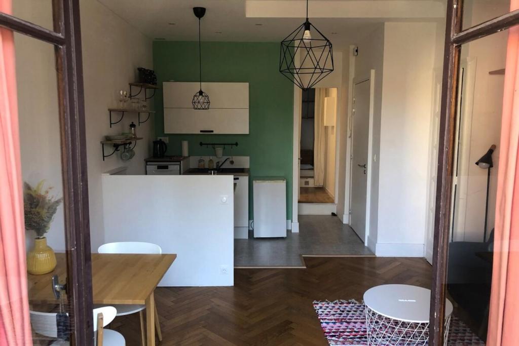 Studio mezzanine 3-4 pers tout équipé WIFI 93100 Montreuil