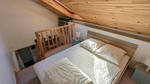 Studio Mezzanine Chez Papou, Ville et Forêt