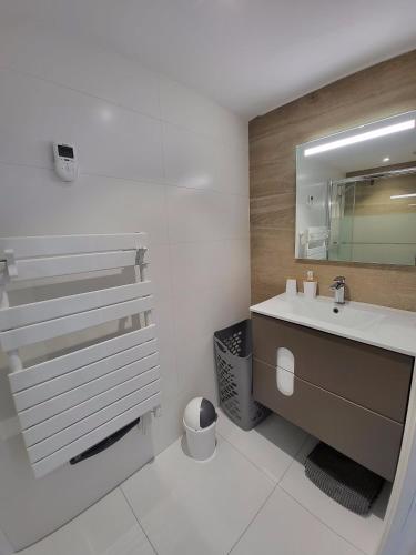 Studio mezzanine Saint Bres. 20min de Montpellier