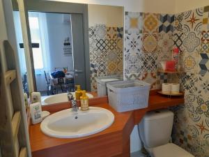 Appartement Studio mirabeau les halles 15m2 climatisation 4 Rue Baptiste Limouzy 11100 Narbonne Languedoc-Roussillon