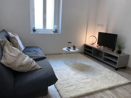 Studio moderne avec Garage