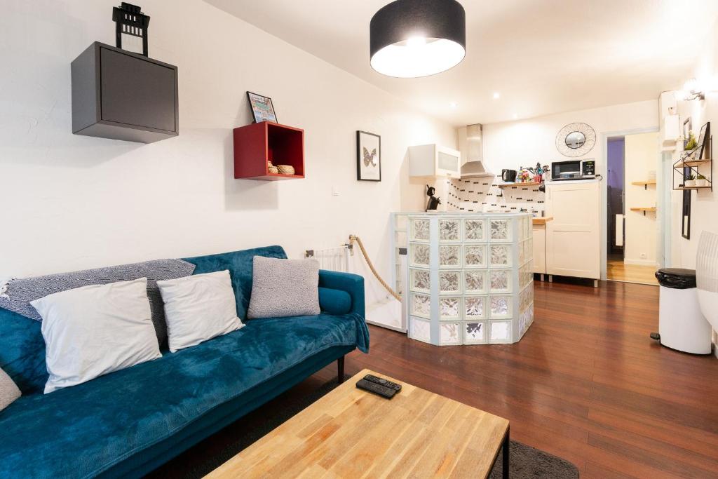 Studio moderne classe 2 dans marina proche mer et etang - lit wifi fibre et parking privé