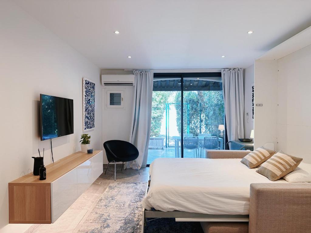 Appartement Studio moderne dans le golfe de Saint-Tropez 1380 RD559 83580 Gassin