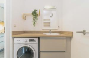 Studio moderne proche commerces