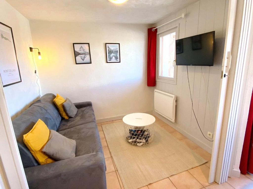 Appartement Studio Mont-de-Lans, 1 pièce, 4 personnes - FR-1-516-171 Bâtiment Bruyère 4 avenue de la Muzelle 38860 Les Deux Alpes