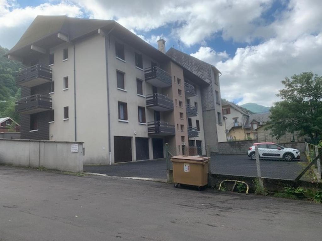 Appartement Studio Mont-Dore, 1 pièce, 2 personnes - FR-1-415-118 28 AVENUE FOCH RESIDENCE LA RIVIERE 63240 Le Mont-Dore