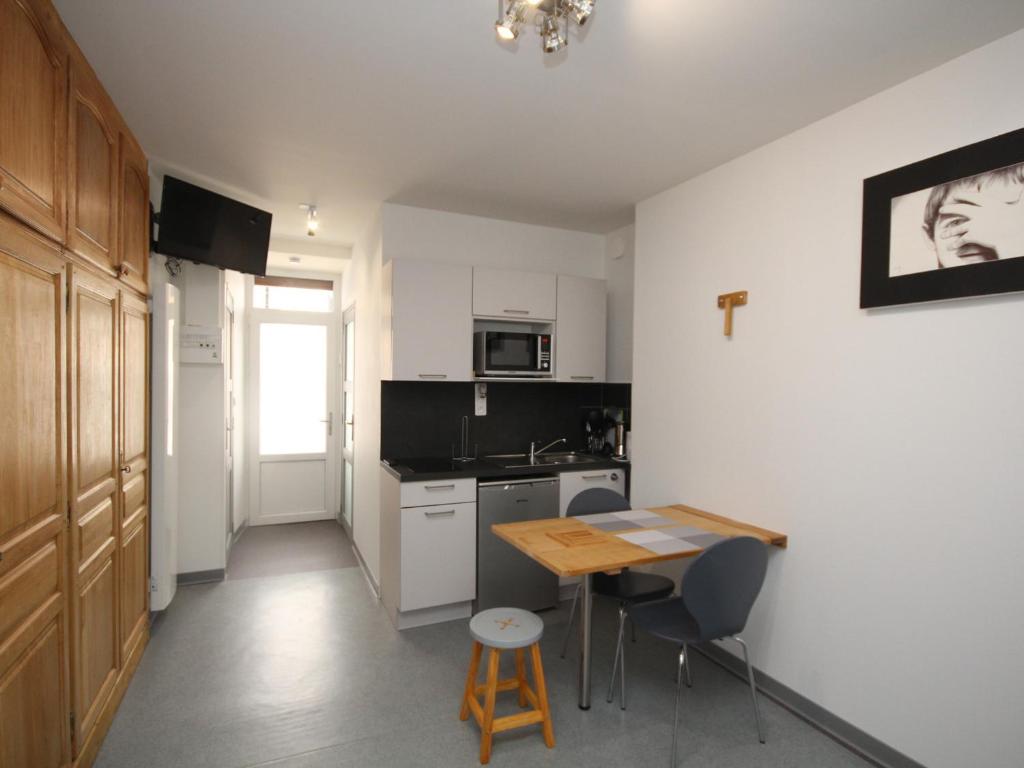 Appartement Studio Mont-Dore, 1 pièce, 3 personnes - FR-1-608-145 5 RUE DU SDOCTEUR PERPERE 63240 Le Mont-Dore