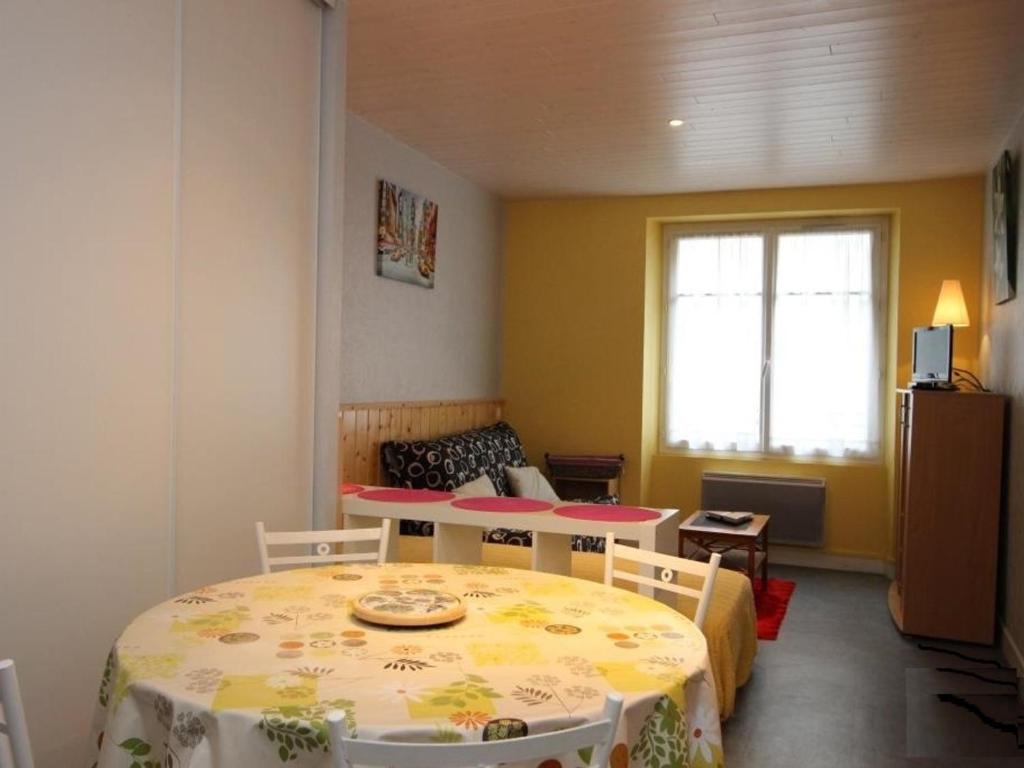 Appartement Studio Mont-Dore, 1 pièce, 3 personnes - FR-1-608-74 8 AV. GENERAL LECLERC 63240 Le Mont-Dore