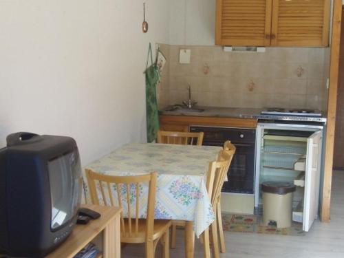 Studio Mont-Dore, 1 pièce, 4 personnes - FR-1-415-54