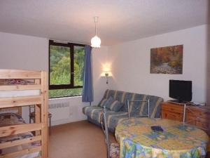Studio Mont-Dore, 1 pièce, 4 personnes - FR-1-608-122