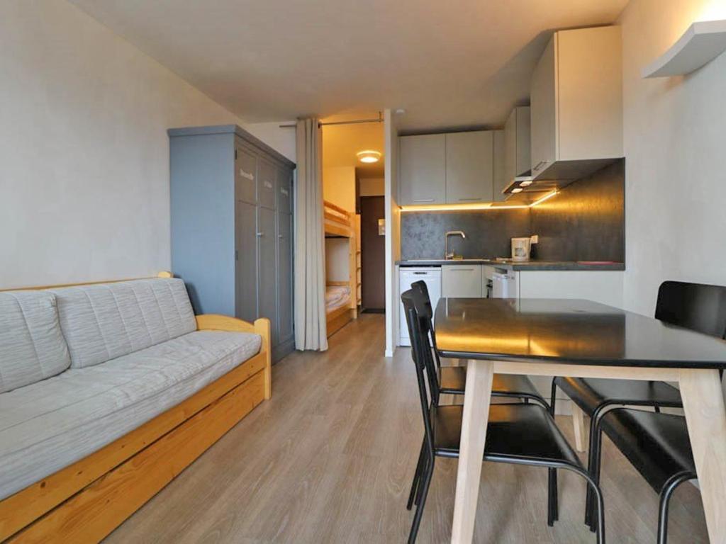 Appartement Studio Montvalezan-La Rosière, 1 pièce, 4 personnes - FR-1-398-587 Bouquetins A -  - 73700 La Rosière