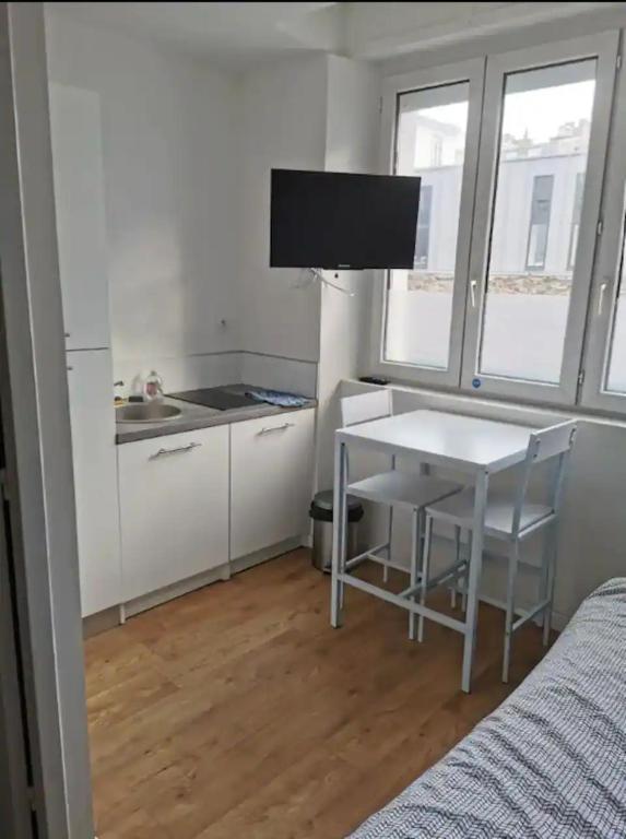 Appartement Studio n°1 Bruat en plein coeur du centre ville 1 2 Rue Bruat 29200 Brest