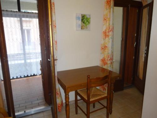 Studio n°2 avec terrasse, agréable, bien situé