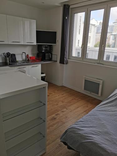 Studio n9 en plein centre ville bruat