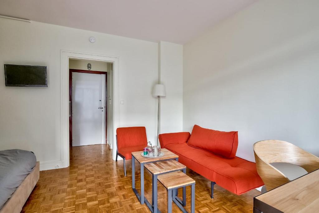 Studio near the Parc des Buttes-Chaumont 40 Rue Bouret, 75019 Paris