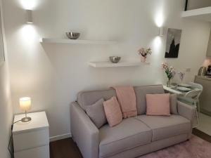 STUDIO NEUF ET CHARMANT VIEIL ANTIBES