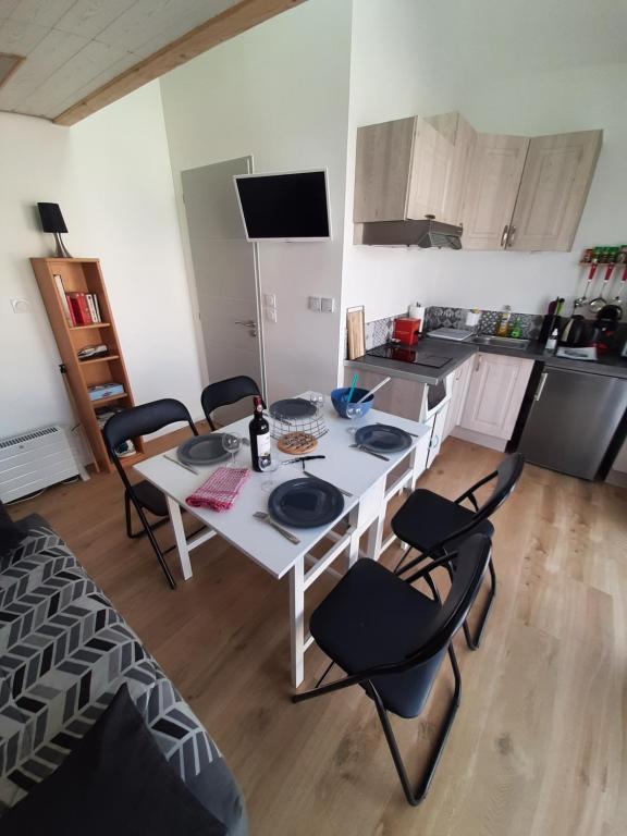 Appartement Studio neuf proche Océan 12 Rue Charles Alquier 17000 La Rochelle