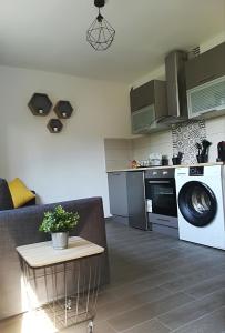 Studio neuf standing -balcon prox autoroutes