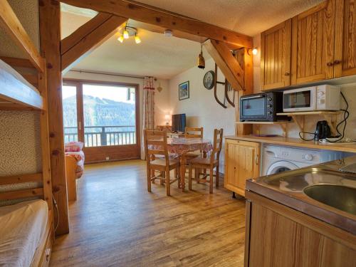 Studio Notre-Dame-de-Bellecombe, 1 pièce, 4 personnes - FR-1-505-83