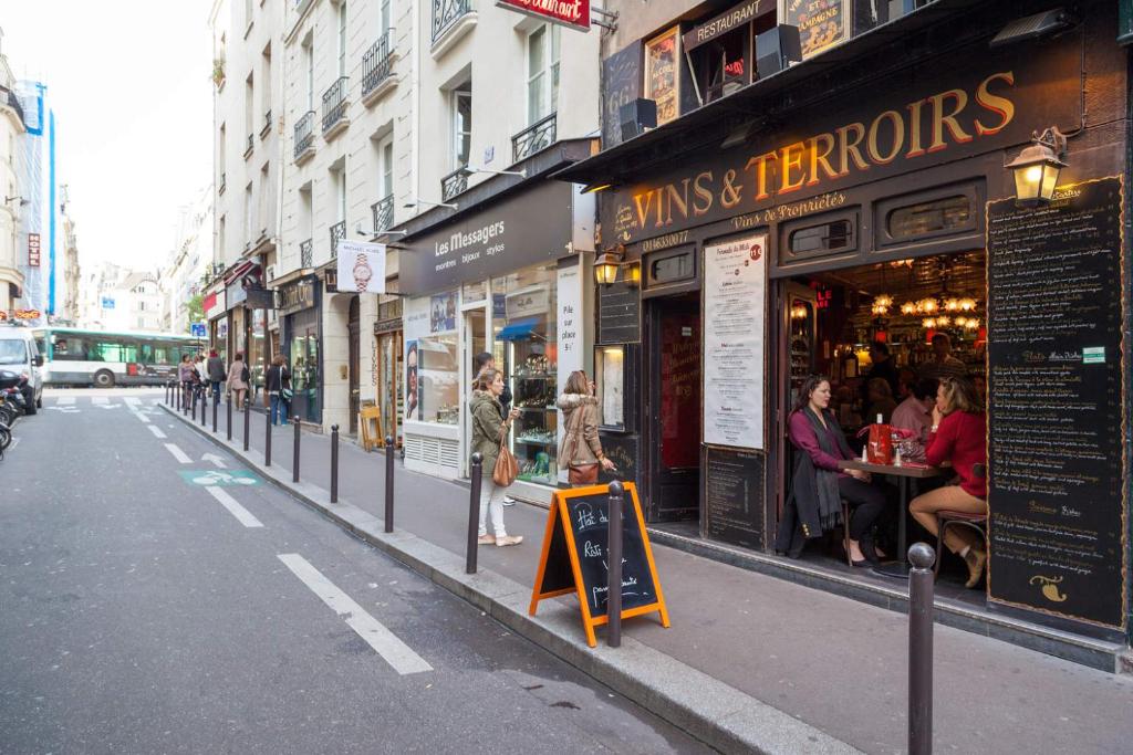 Studio Odeon 59 Rue Saint-André des Arts, 75006 Paris