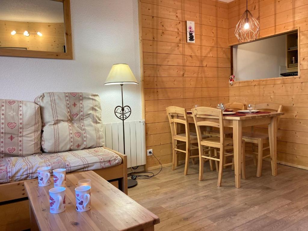 Studio on mezzanine floor - PicpusBercy