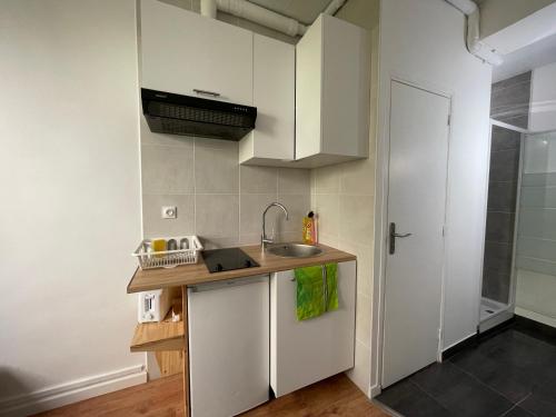 Studio paisible Paris 20