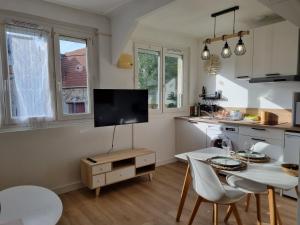 Studio parking jardin Netflix clim