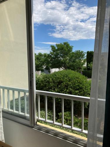studio ,parking , plage