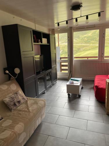 Studio pied de pistes avec place de parking privé LA MONGIE