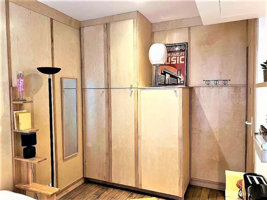 Studio – Pigalle/Abbesses ID 351 21 Rue Duperré, 75009 Paris