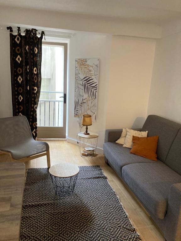 Appartement Studio Place Massena 1 Rue Alexandre Mari 06300 Nice