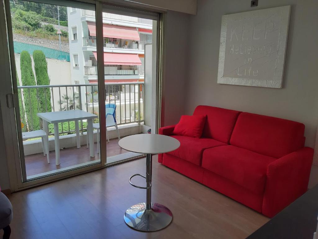 Appartement Studio Plage Les Sablettes 13 avenue Porte de France 06500 Menton