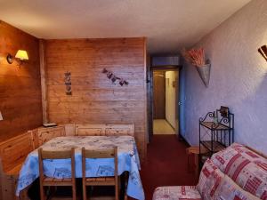 Appartement Studio Plagne Aime 2000, 1 pièce, 4 personnes - FR-1-181-2566 Immeuble le Paquebot des neiges Immeuble Le Paquebot des neiges 73210 Aime-La-Plagne Rhône-Alpes